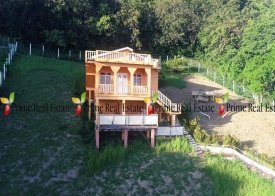 Property For Sale: For Sale Seafan House Bambereaux Layou Ref DLMBLP